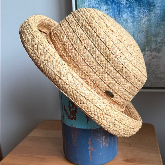 Liz Claiborne Accessories - Vintage Liz Claiborne Straw Bowler Rolled Brim Hat Tan With Metal LC Brand Tag